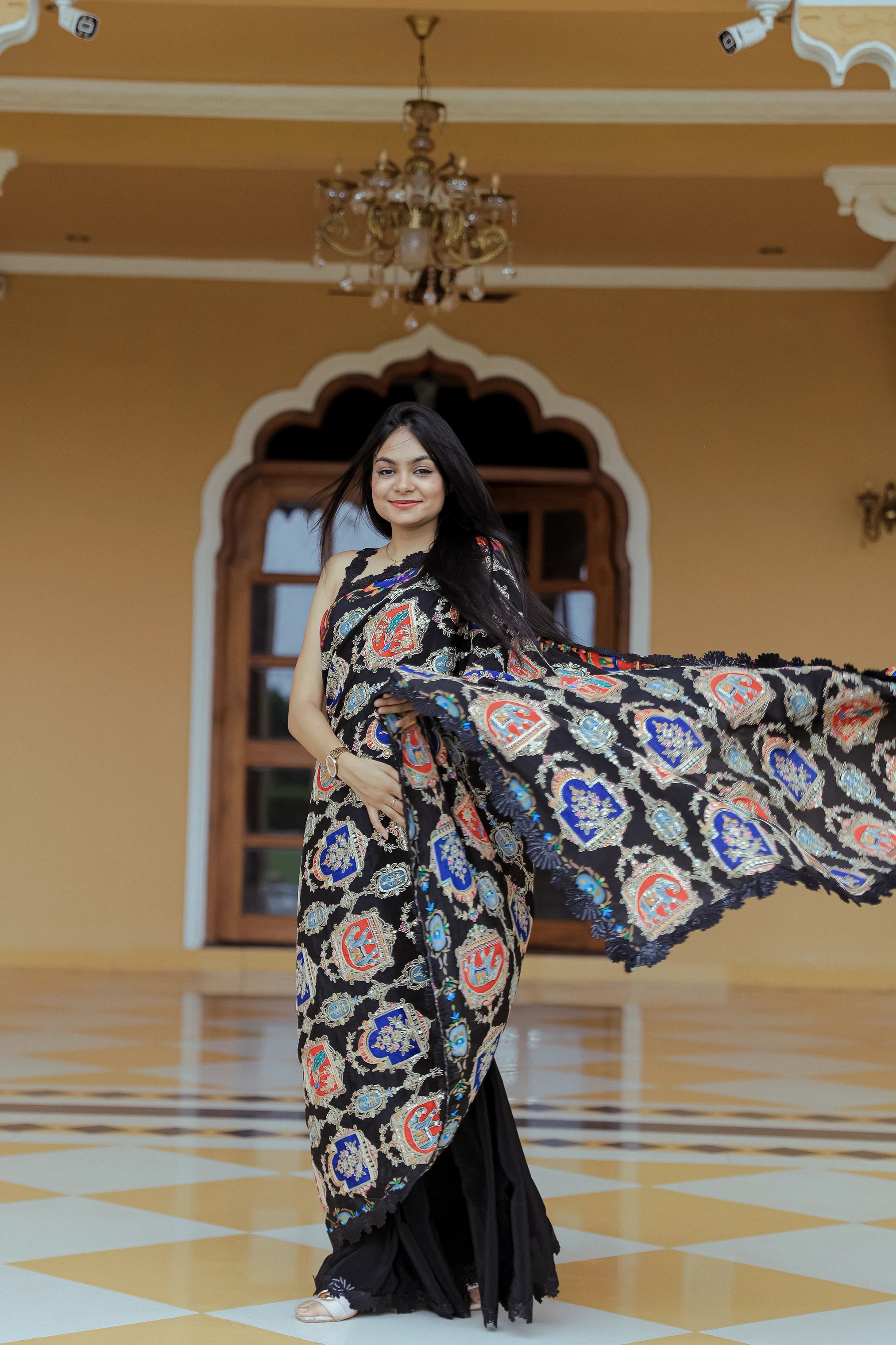 Nooré Black Black Hand-Embroidered Saree